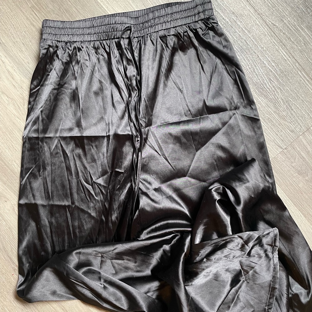 Black satin lounge pants SHEIN